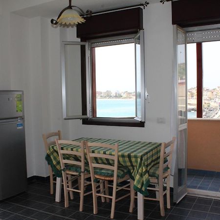 Appartamento Vista D'Incanto Giardini Naxos Bagian luar foto