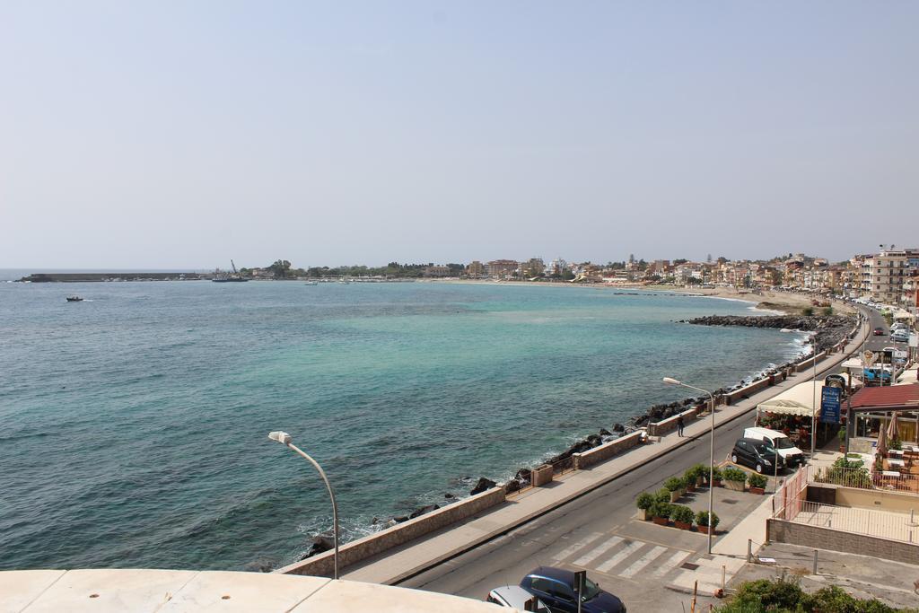 Appartamento Vista D'Incanto Giardini Naxos Bagian luar foto
