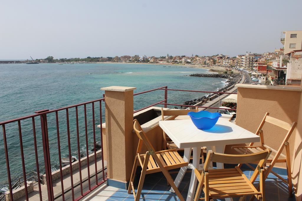 Appartamento Vista D'Incanto Giardini Naxos Bagian luar foto